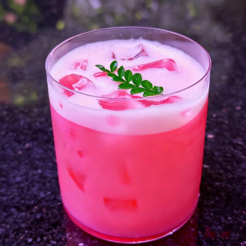 丁丁貓酒吧 夜色中的“漂亮酒”物語(yǔ)